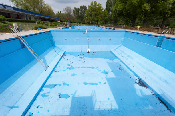 Best Water damage restoration specialists  in Thiensville, WI
